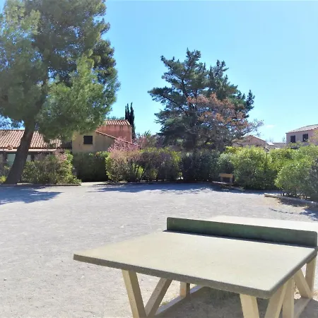 Les Patios De La By Interhome בית נופש