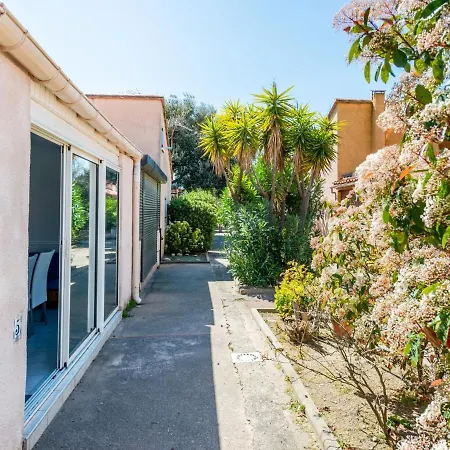 Les Patios De La By Interhome Casa vacanze